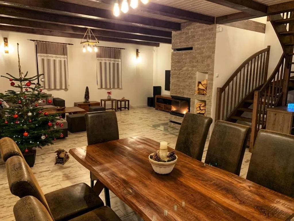 Vila Svistovka Stará Lesná Kültér fotó